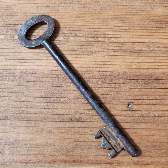 Other - Antique skeleton key